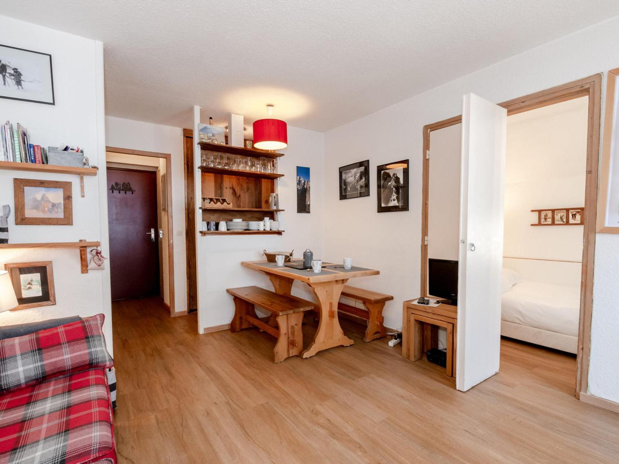 4 Pers. A Sud, Balcon Et Parking - Fr-1-343-251 * Chamonix