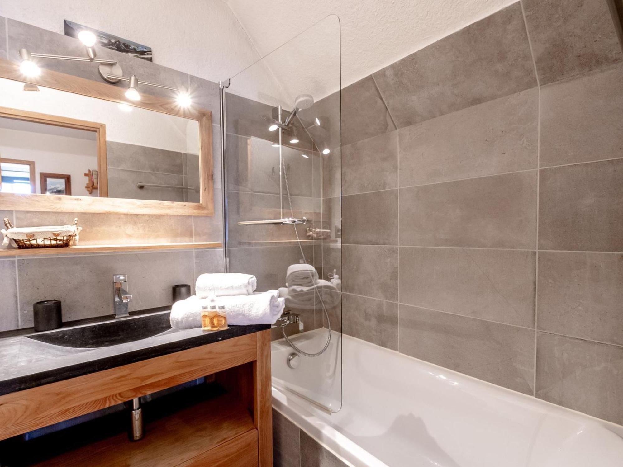 Apartment 4 Pers. A Sud, Balcon Et Parking - Fr-1-343-251 Chamonix